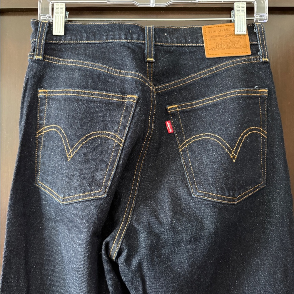 Levi’s Ribcage Straight - Picture 3 of 3